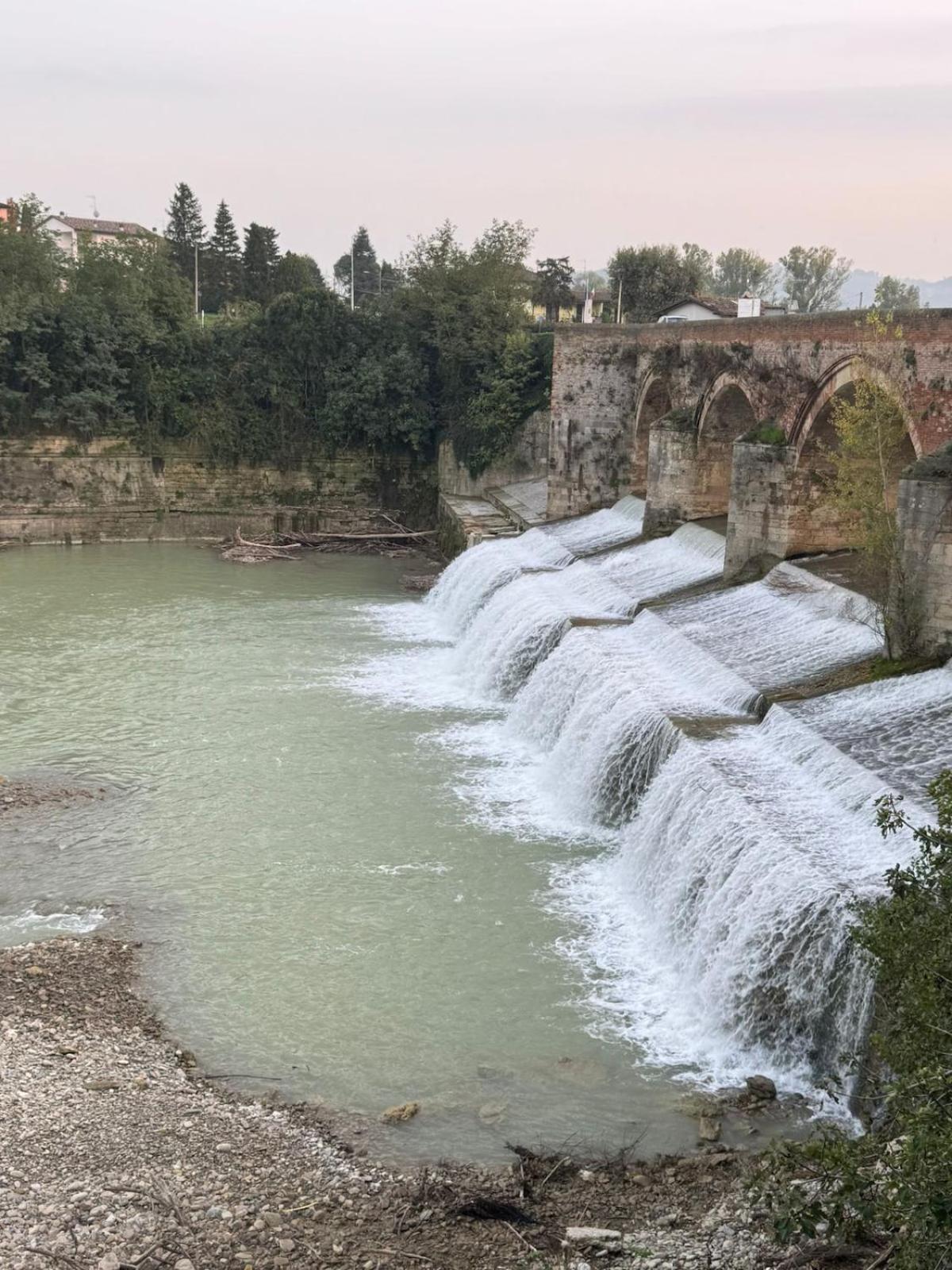 Nuevo Meldola Villa Exteriör bild